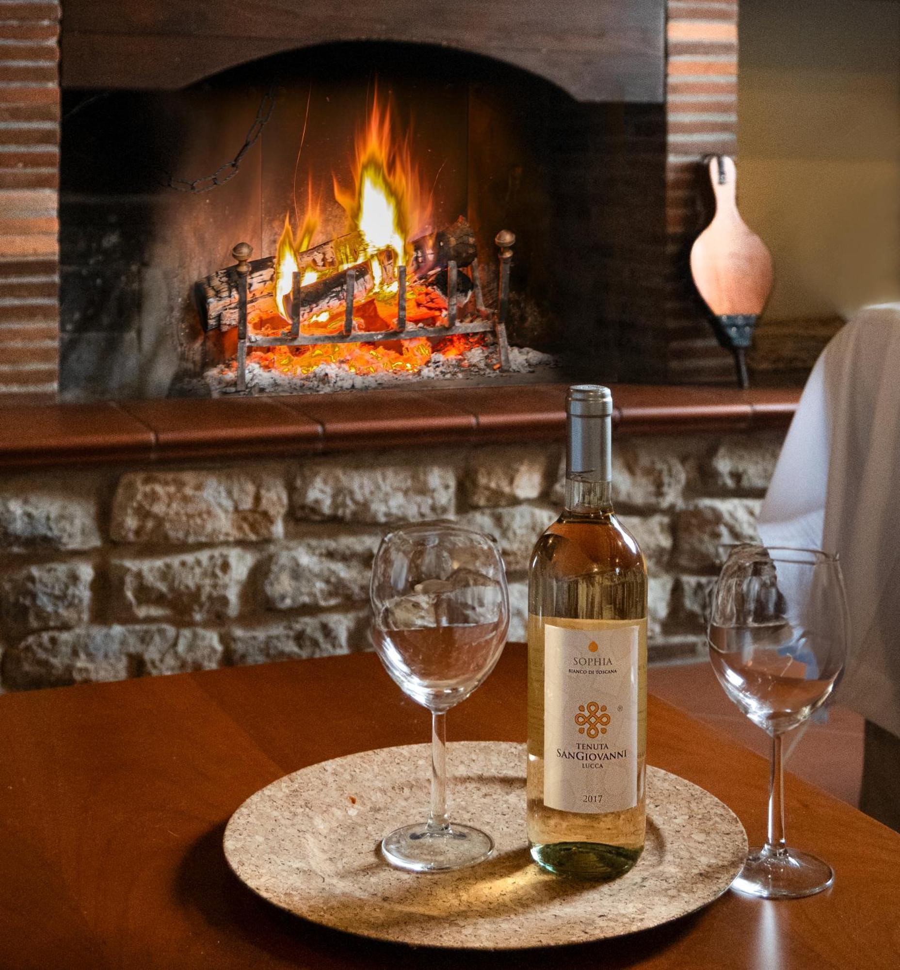 Tenuta San Giovanni Lucca - Borgo Ai Rovai エクステリア 写真